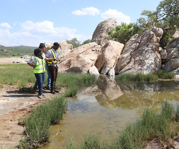 Observing one of the helium seeps in the Eyasi Rift Basin