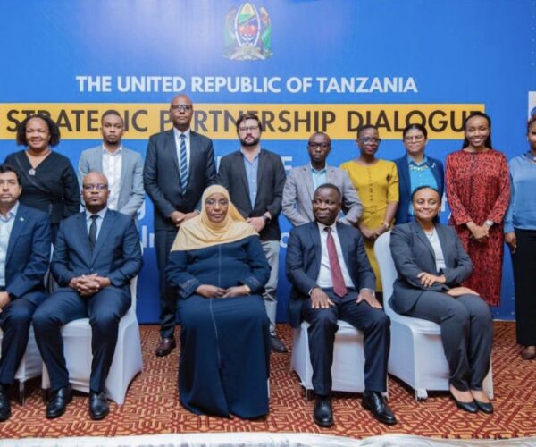 12.07.23 – Here, HE1 Country Manager, Fidelis Lekule and CFO, Chris Eyre join Vice Chancellor, Prof. William-Andey Lazaro Anangisye of the University of Dar es Salaam who were invited to take part in a strategic partnership to attract graduates to the private sector in Tanzania…