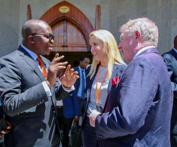 01.05.24 – Delighted to have been invited to attend the 2024/2025 Parliament Budget session for the Ministry of Mines in Dodoma yesterday. Below, Minister of Minerals, Hon. Anthony P Mavunde, meeting with #HE1 CEO, Lorna Blaisse, and Finance and Commercial Director, Graham Jacobs