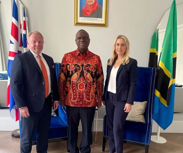 24.05.24 – Tanzania’s High Commissioner to the UK @MbelwaK recently met and held discussions with the our CEO of HE1 Lorna Blaisse and Finance and Commercial Director, Graham Jacobs. 

A great opportunity to meet with and talk about future plans for our Rukwa project.